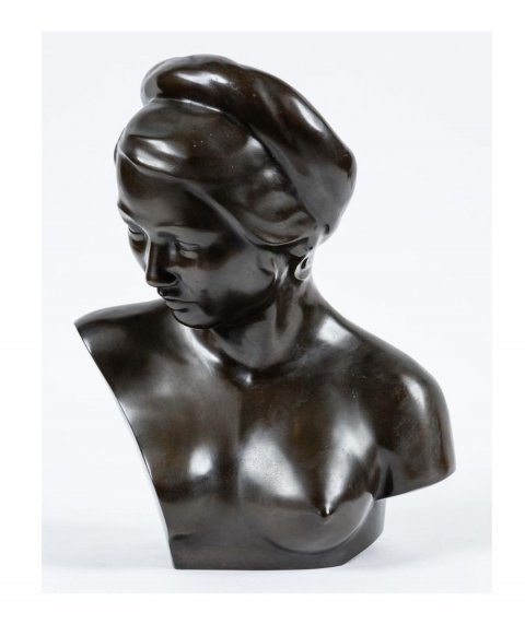 Bức tượng bán thân của một phụ nữ trẻ